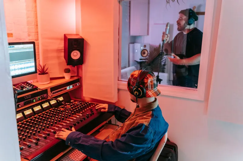 From Tokyo to the Studio: Why American Producers Are Reverse-Engineering Odajima Hitoshi's Creative Playbook