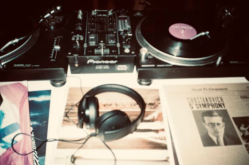 Digging Through the Crates: The Hidden Sounds and Ideas That Shaped Odajima Hitoshi's World